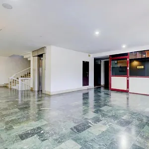 Capital O 83989 Majestic R V Towers 3*, Guruvayur India